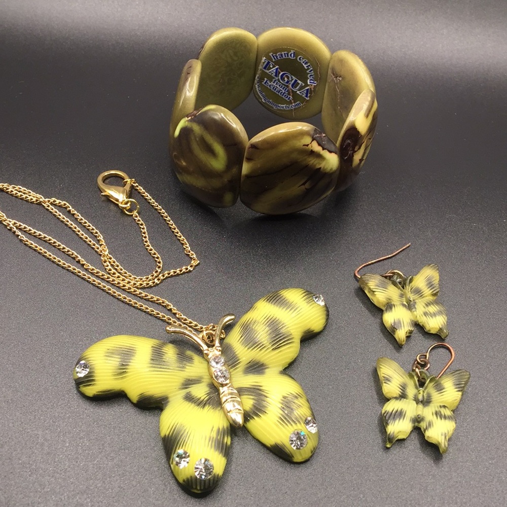 green butterfly necklace bracelet earrings